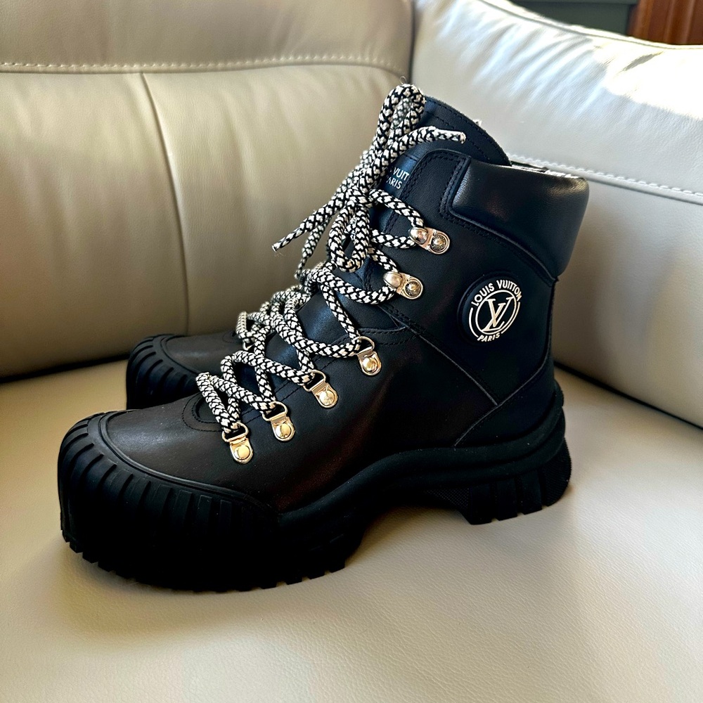 New Louis Vuitton boots!